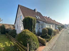 House in Sarstedt! Contactless check-in Messenähe